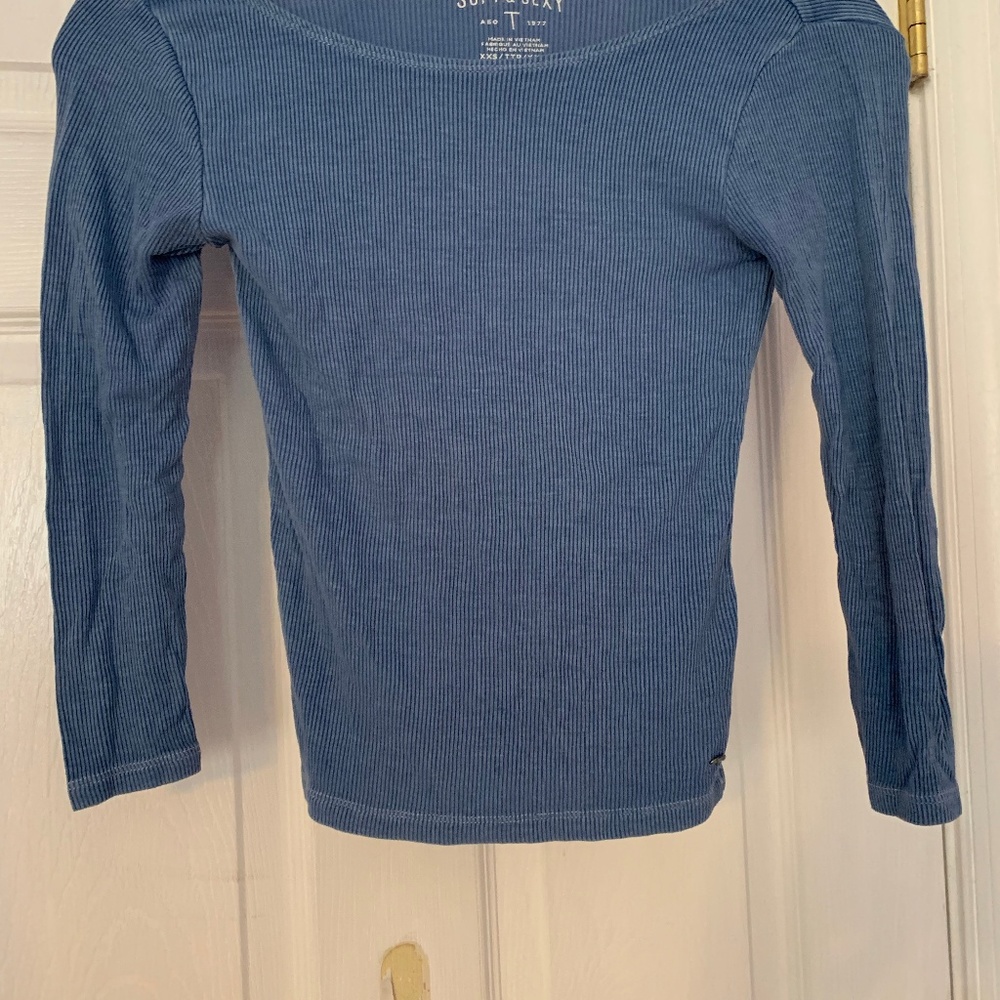 American Eagle soft and sexy blue tight shirt